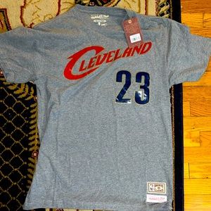 Lebron James cavaliers Mitchell & ness hardwood classic shirt